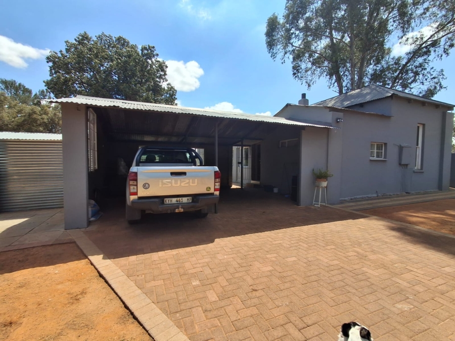 3 Bedroom Property for Sale in Groenvlei Sh Free State